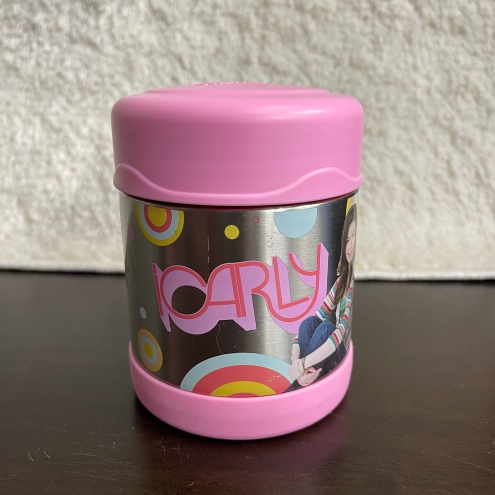 Hannah Montana “Carly” thermal soup insulated bowl.
